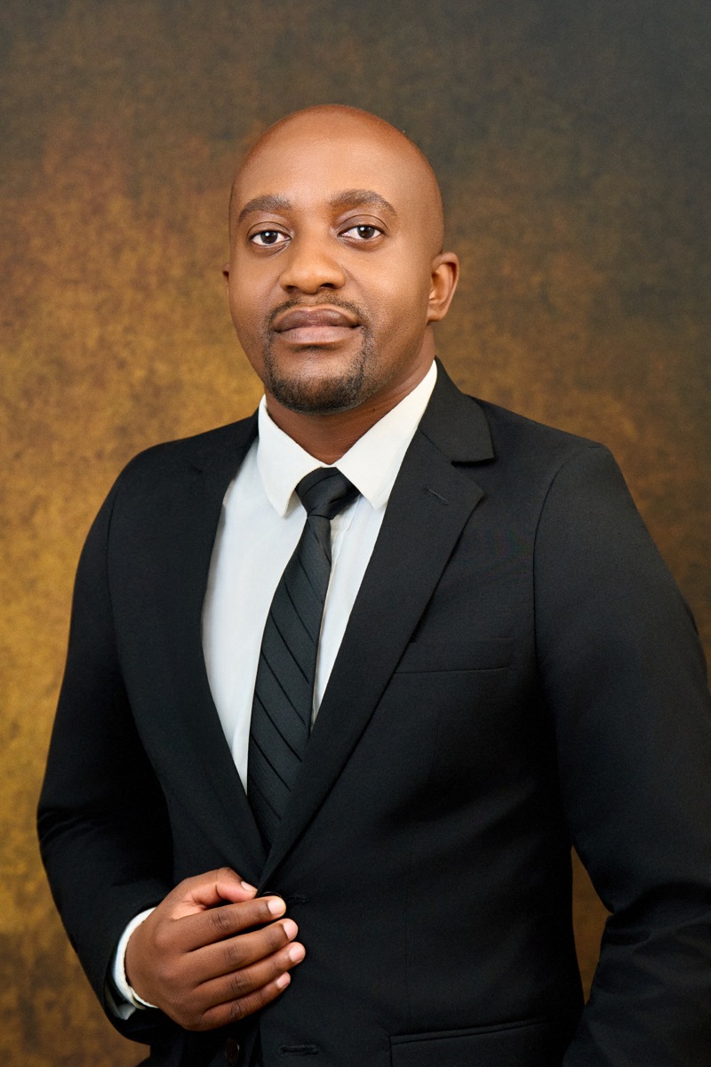 Prof Dr Marvin Awarab